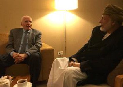 الأحمد يطلع وزير الخارجية العماني على الإجراءات الإسرائيلية ضد شعبنا