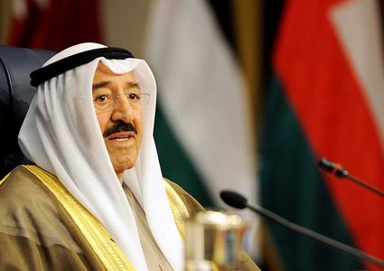 أمير الكويت يعلن تخصيص ملياري دولار لإعادة إعمار العراق