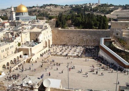 مخطط لإنشاء أكبر تجمع سياحي تهويدي يطل على الأقصى