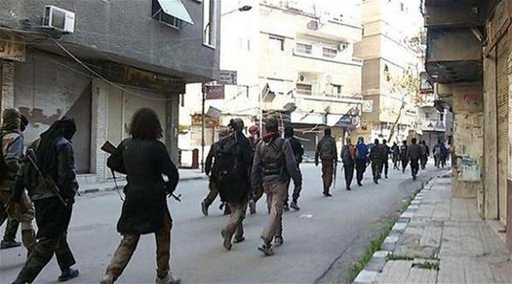 "داعش" يزعم أنه سيطر على شارع حيفا في مخيم اليرموك