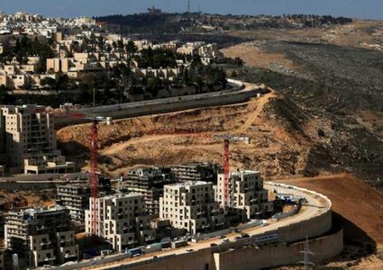 الحكومة تطالب بتحرك عربي وإسلامي وأممي لوقف المشاريع الاستيطانية بالقدس