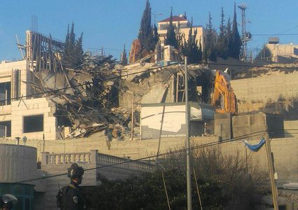 الاحتلال يهدم منزلا شمال غرب الخليل