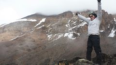 "بساق صناعية" أصغر إمرأة فلسطينية تتسلق جبل كلمنجارو