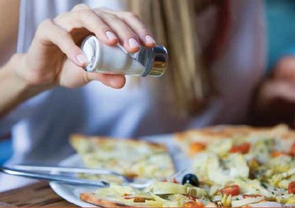 تجنبي هذه الأطعمة للحصول على معدة مسطحة!