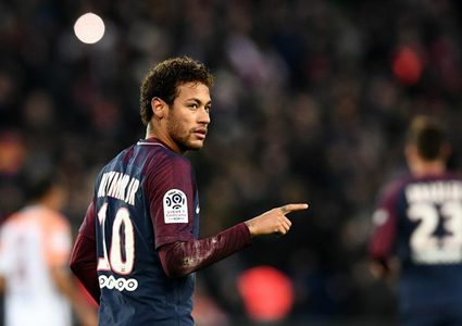 ليكيب: نيمار قدم أداء لا يليق بلاعب قيمته 222 مليون يورو