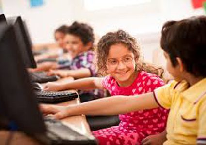 التعليم عبر الإنترنت يتفوق على الدراسة التقليدية