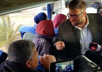 المتطرف حزان مستمر بمهاجمة الأسرى
