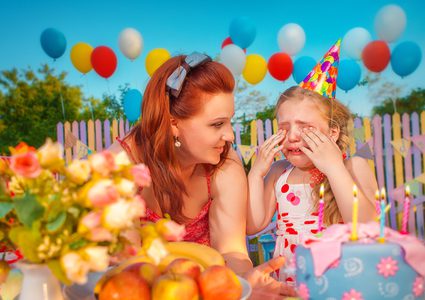 لا تفقدي أعصابك مع طفلك المتذمر.. بل اتبعي هذه النصائح