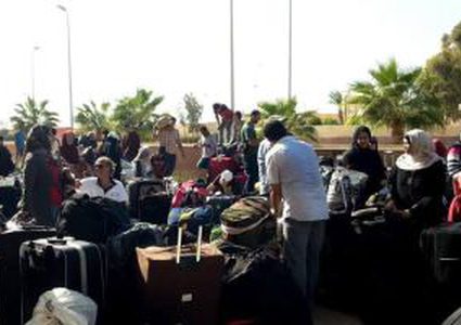 سفارتنا بالقاهرة تؤكد أنها خصصت خلية أزمة لمتابعة تطورات أزمة المواطنين العالقين
