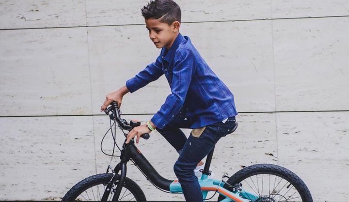 ابن كرستيانو رونالدو يدخل عالم الأزياء