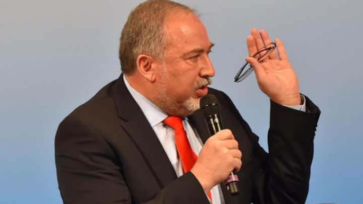 الاحتلال يصادق على اقتطاع رواتب الأسرى