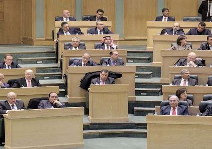 البرلمان الأردني يفشل في حجب الثقة عن الحكومة