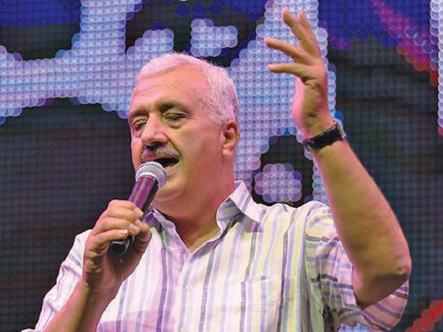 "الثقافة" تدعم إعادة إنتاج أغنيات الانتفاضة للفنان وليد عبد السلام