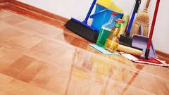 ضرر تدخين 20 سيجارة يعادل تنظيف المنزل!