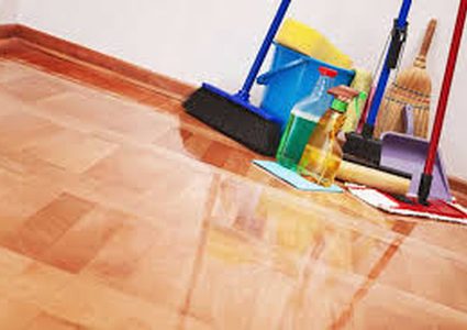 ضرر تدخين 20 سيجارة يعادل تنظيف المنزل!