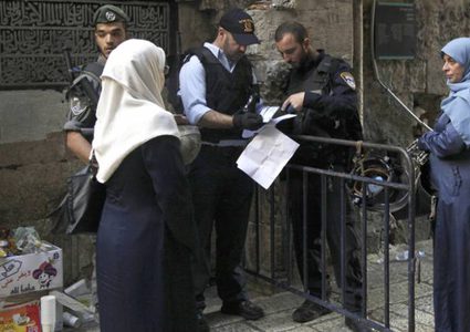 حكومة نتنياهو توافق على قانون لسحب اقامات المقدسيين