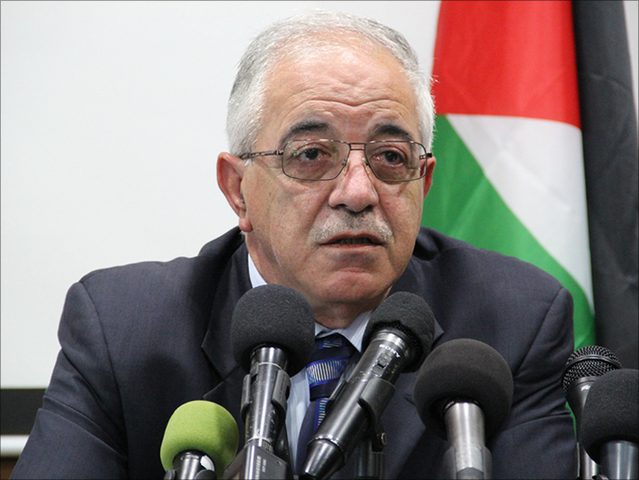 عميرة: فرض الاحتلال ضرائب على الكنائس وتجميد أموالها سابقة خطيرة جداً