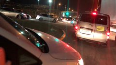 أزمة مرورية خانقة على حاجز الكونتينر وأنباء عن اعتقال الإحتلال لأحد الشبان