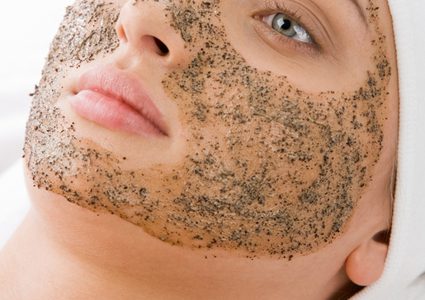 طريقة ازالة الأقنعة  المحضرة بالمنزل!