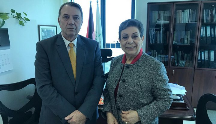 عشراوي تطلع ممثل بلغاريا على آخر المستجدات السياسية