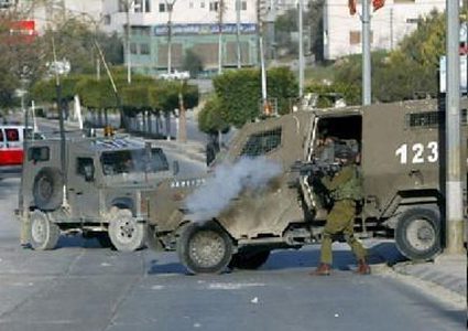 الاحتلال يحتجز طاقم "وفا" وتلفزيون فلسطين قرب معبر بيسان في الأغوار