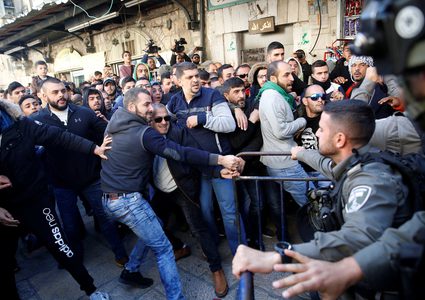 قرار سحب الجنسيات .. يفضح عنصرية إسرائيل ومخطط خطير لتغيير ديمغرافية القدس (ملف)