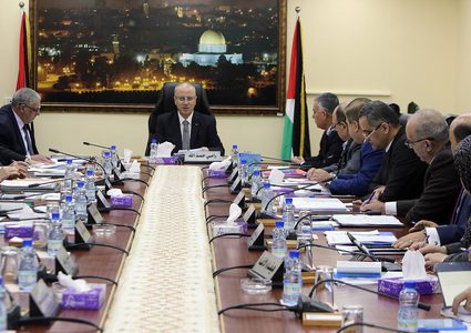 مجلس الوزراء يدين التصعيد على غزة والقرصنة الإسرائيلية