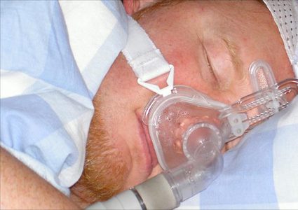 انقطاع النفَس أثناء النوم يستلزم العلاج فورا