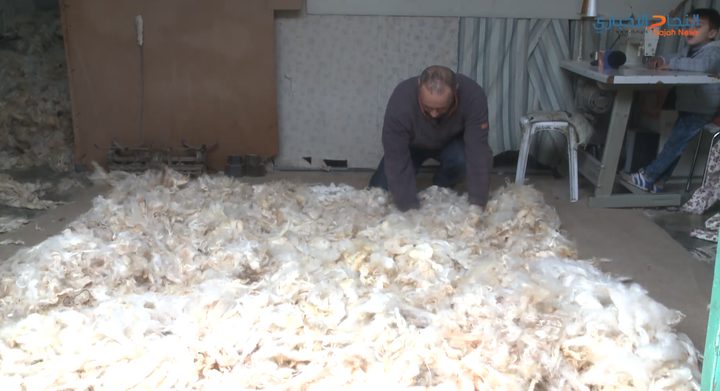 "التنجيد" مهنة تقليدية على وشك الاندثار (فيديو)