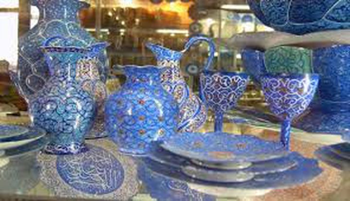 افتتاح معرض الصور والمنتجات اليدوية الاكوادورية