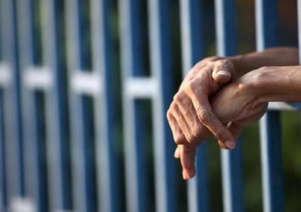 "سرقة" في وضح النهار!