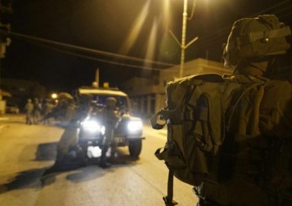 قوات الاحتلال تقتحم كفل حارس لتأمين الحماية للمستوطنين