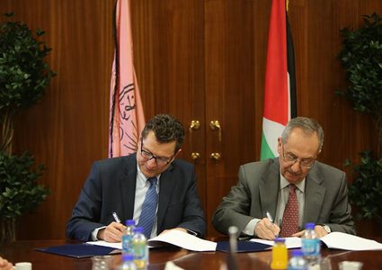 "النجاح" توقّع اتفاقية شراكة مع برنامج تطوير السوق الفلسطيني لإنشاء مختبر لطلبة هندسة الحاسوب