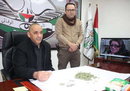 القبض على عصابة لترويج المخدرات