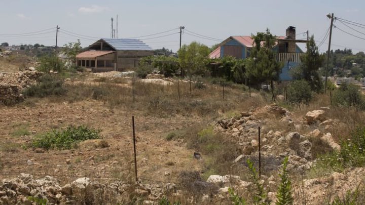 إخلاء مستوطنة مقامة على أراض فلسطينية بتكلفة 15 مليون شيكل