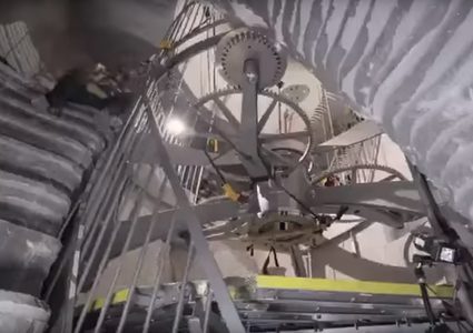 ساعة عملاقة تعمل 10000 سنة!