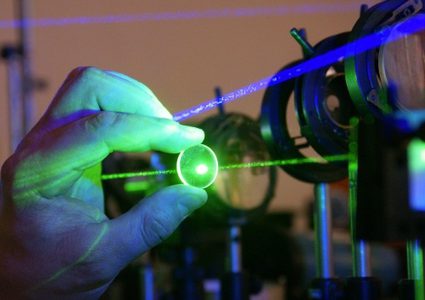 العلماء يتوصلون لصيغة جديدة للضوء!