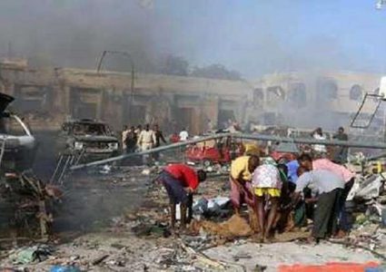 18 قتيلاً في تفجيرين استهدفا مقديشو