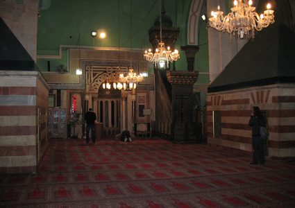 24 عاما على مذبحة الحرم الإبراهيمي