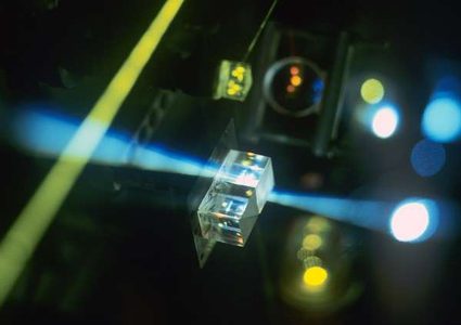 العلماء يتوصلون لصيغة جديدة للضوء!