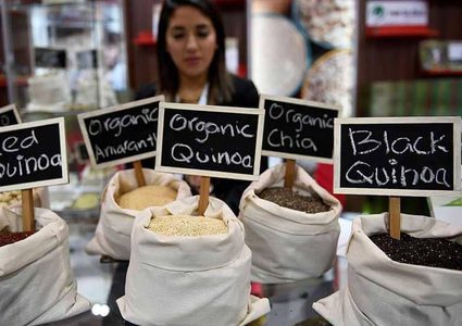 رئيس وزراء ماليزيا في ورطة والسبب "الأرز والكينوا"