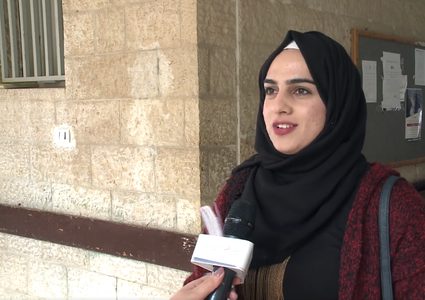 بالفيديو.. مواقف محرجة تعرض لها طلبة الجامعة