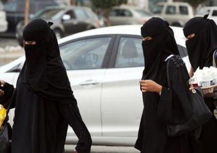 بشرط أن يتناسب طولهن مع وزنهن.. السماح للسعوديات بالتجنيد