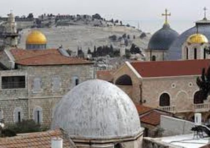 "الإعلام" تدعو لاعتبار الأول من آذار يومًا إعلاميًا لدور العبادة المقدسية