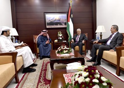 الرئيس يستقبل السفير القطري محمد العمادي