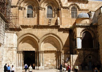 ردود أفعال لبنانية منددة بقرار فرض الضرائب على كنائس القدس