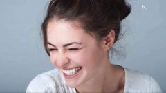 هل الابتسامة تعبر عن الفرح والسعادة دائما؟!(فيديو)