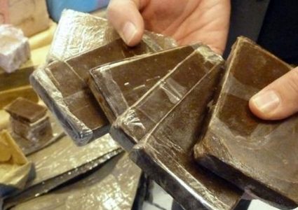 ضبط 190 كيس من مواد يشتبه إنها مخدرة في جنين