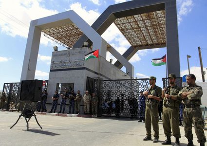 سفارتنا بالقاهرة: عودة 22 مواطنا عالقا من مطار القاهرة إلى قطاع غزة