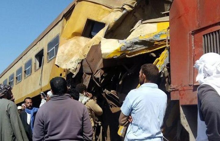 10 قتلى و15 مصابا في تصادم قطارين بشمال مصر